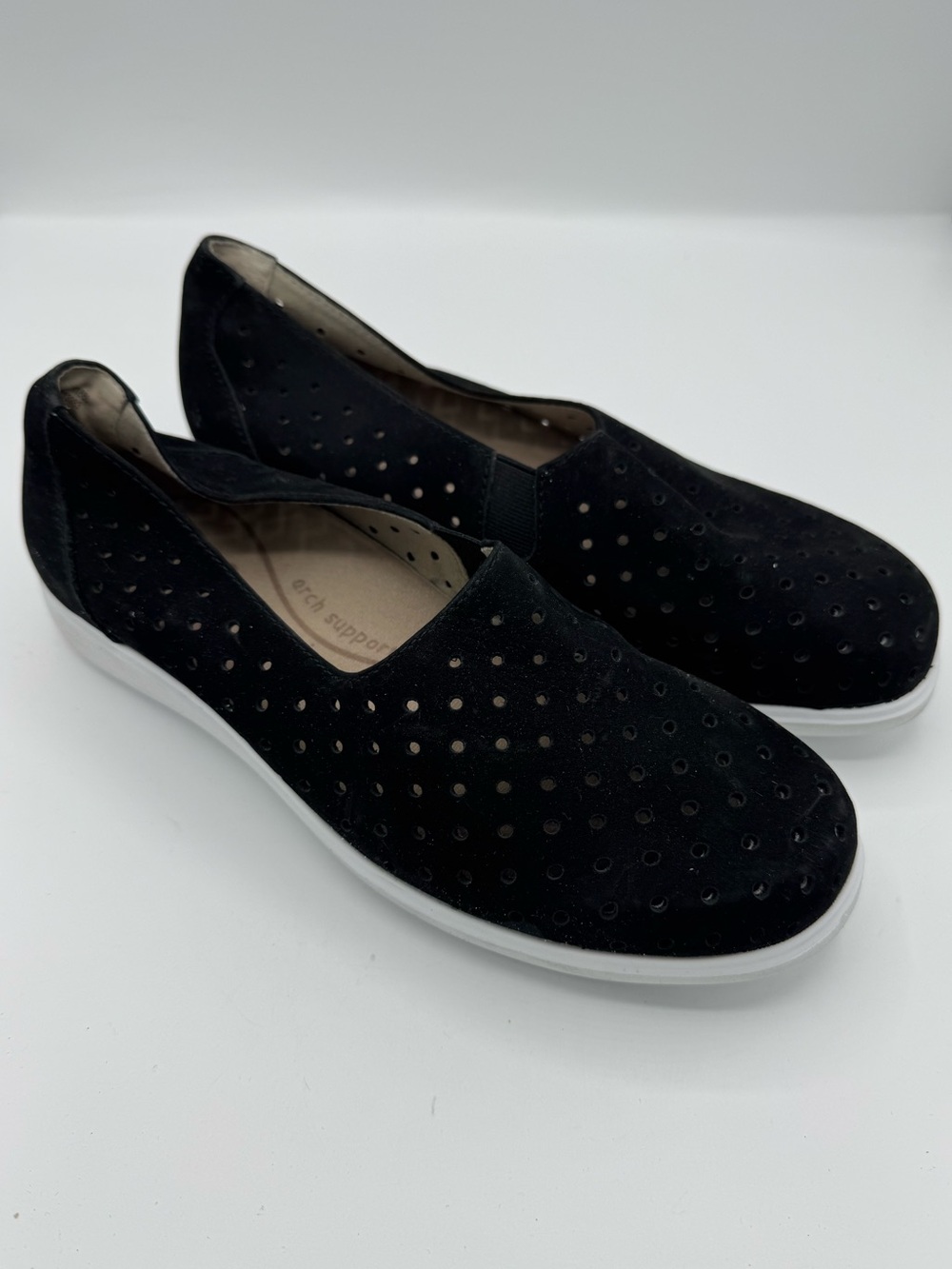 Munro Ridley Slip On Sneaker Womens 7.5 WIDE Black Nubuck Perforated Comfort NEW